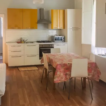 Viola Διαμέρισμα Φορλί